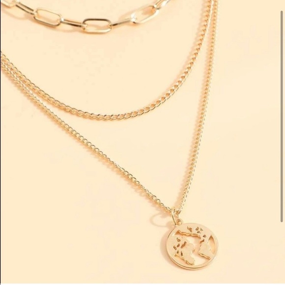 3/$30 Gold Disc Layered Necklace - Picture 2 of 2